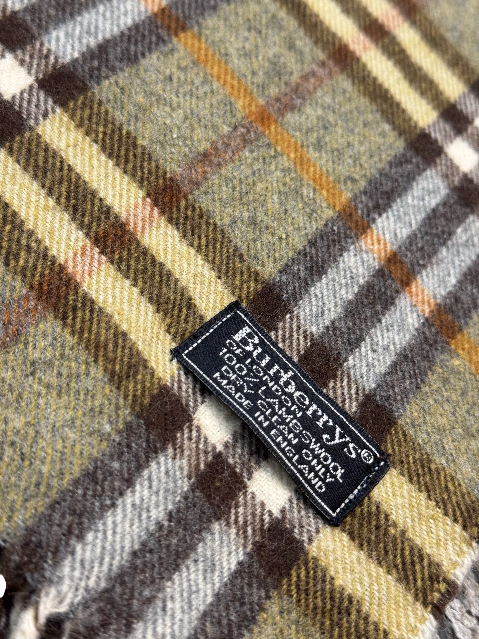 Burberry Vintage Scarf – Khaki Beige Check – 100% Lambswool