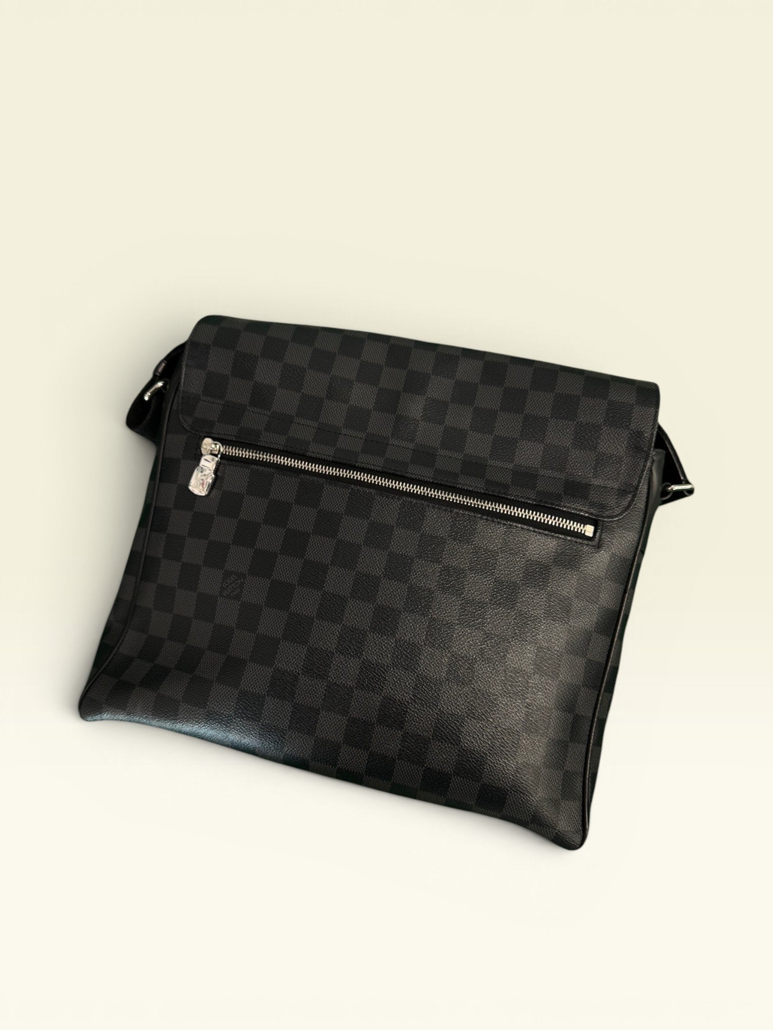 Louis Vuitton Damier Graphite Messenger