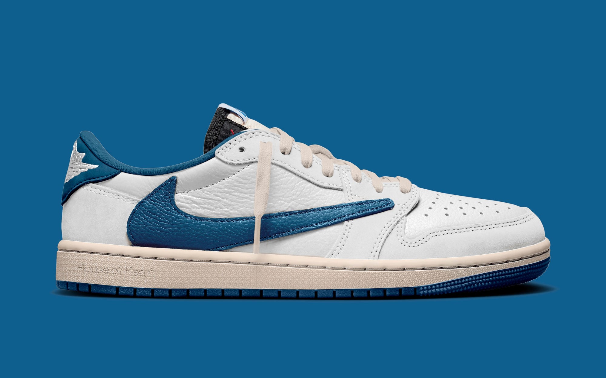 Travis Scott x Air Jordan 1 Low 'White/Blue': En Efterlängtad Släpp!