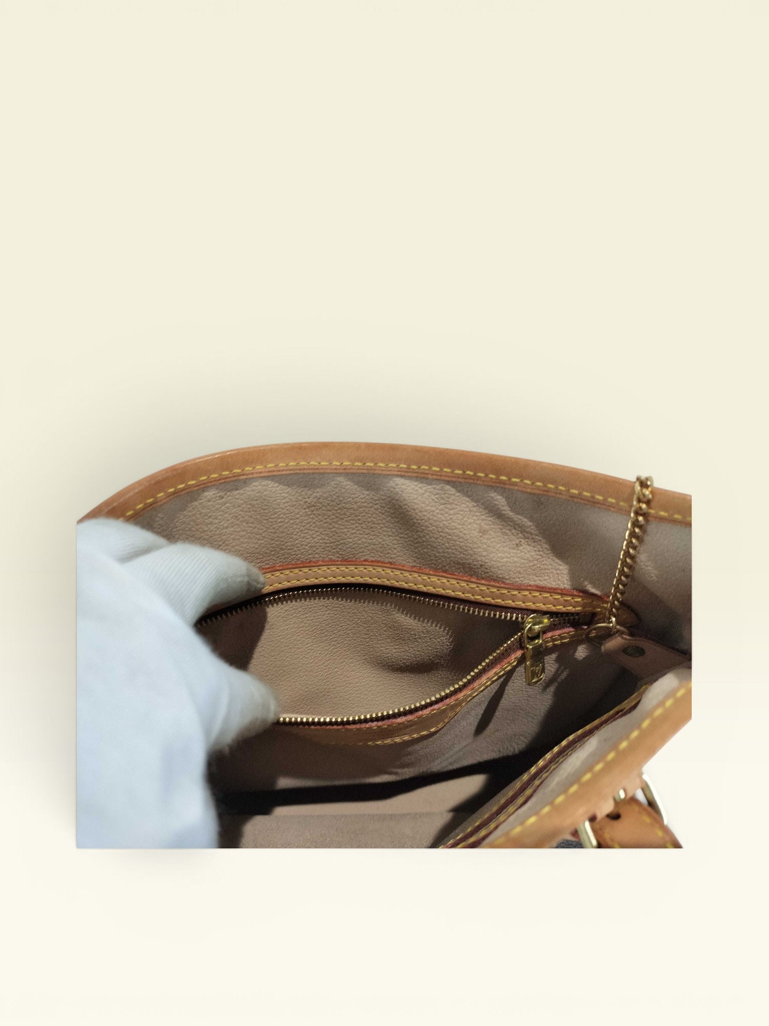 Louis Vuitton Monogram Bucket PM Tote Bag with Pouch