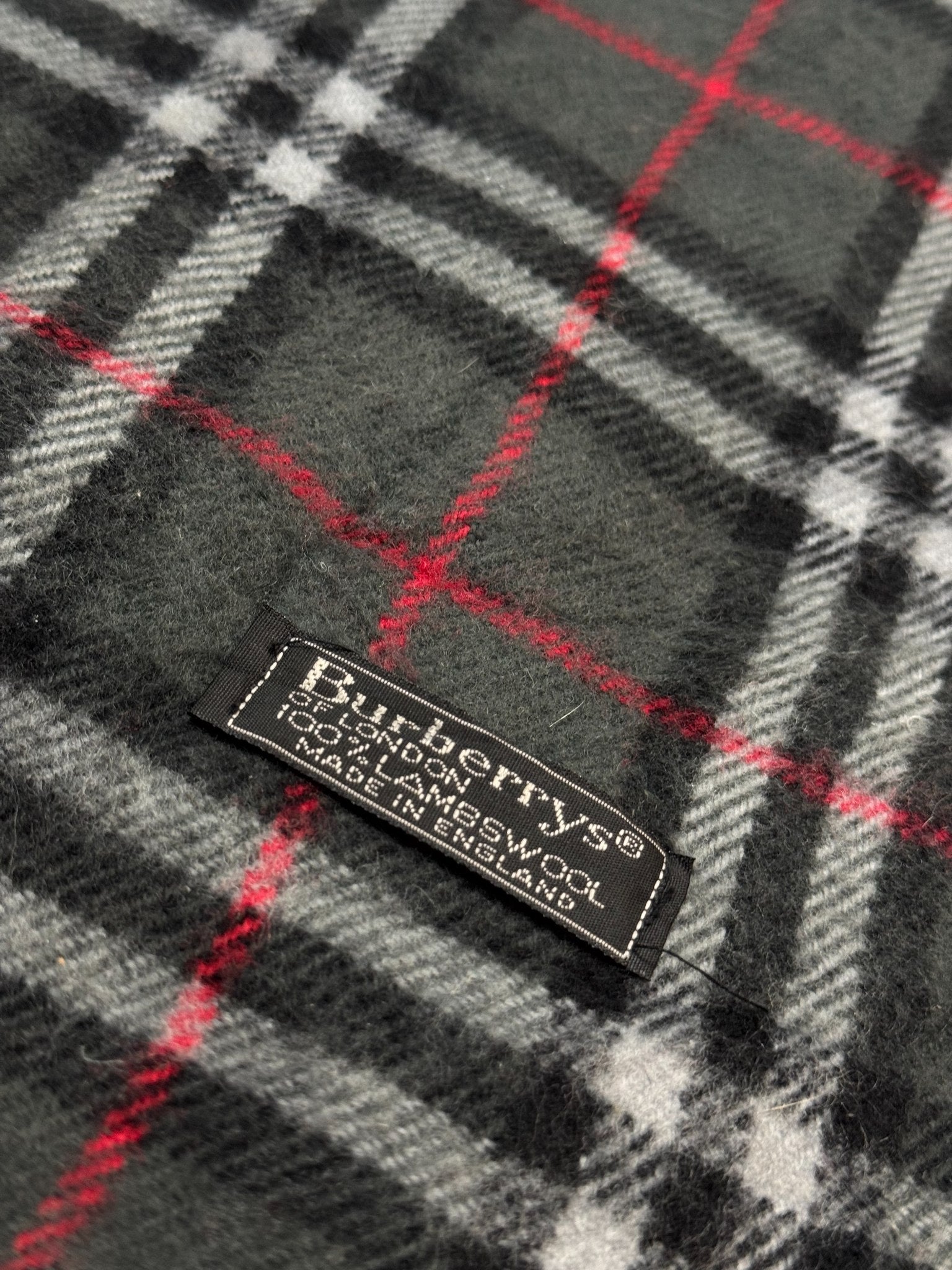 Burberry Vintage Scarf – Grey Khaki Check – 100% Lambswool