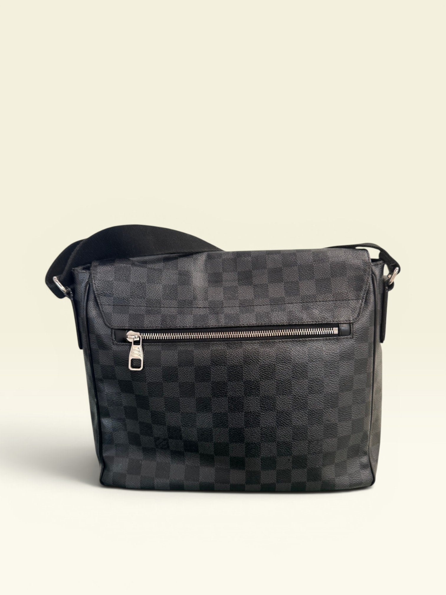 Louis Vuitton Damier Graphite Messenger Bag