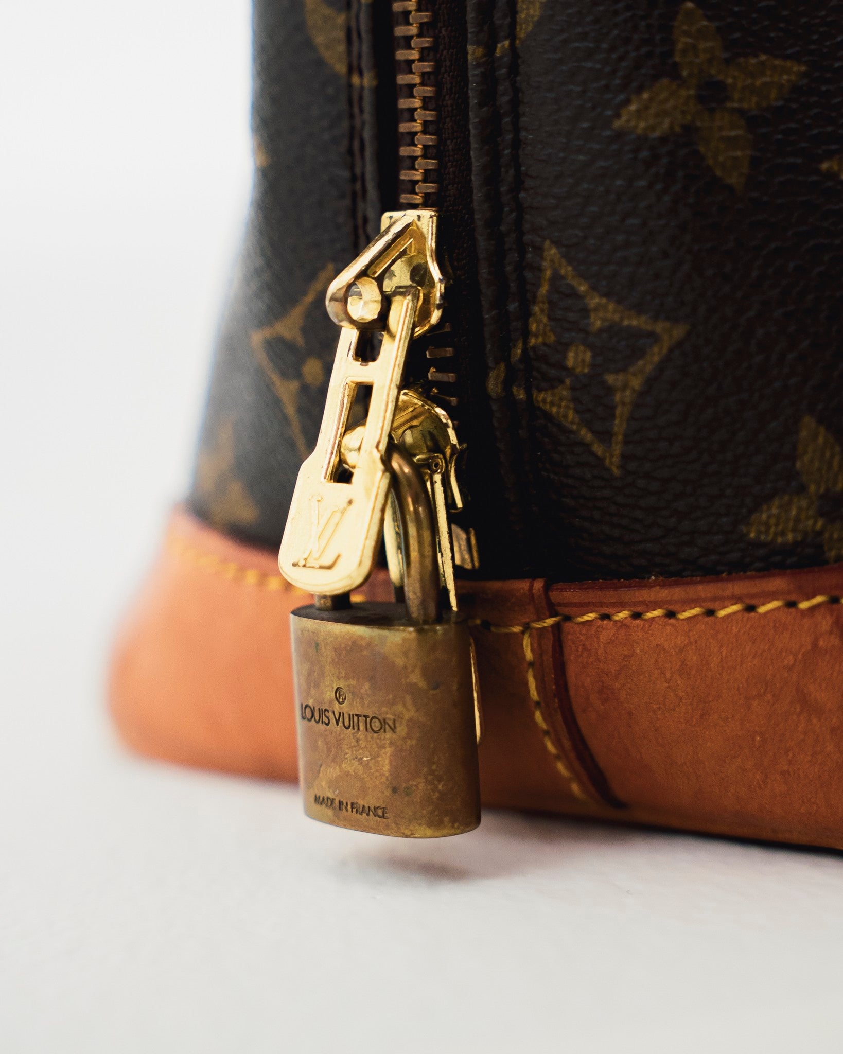 Louis Vuitton Pre-Owned Monogram Alma PM handbag