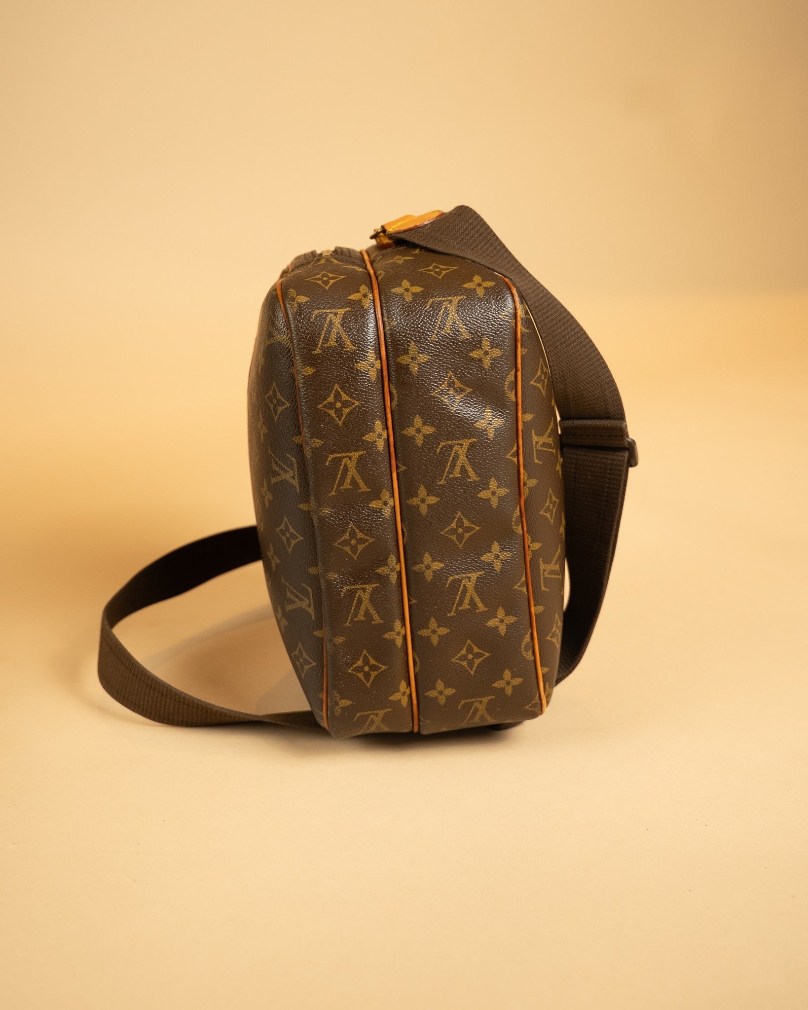 Louise Vuitton Reporter Vintage