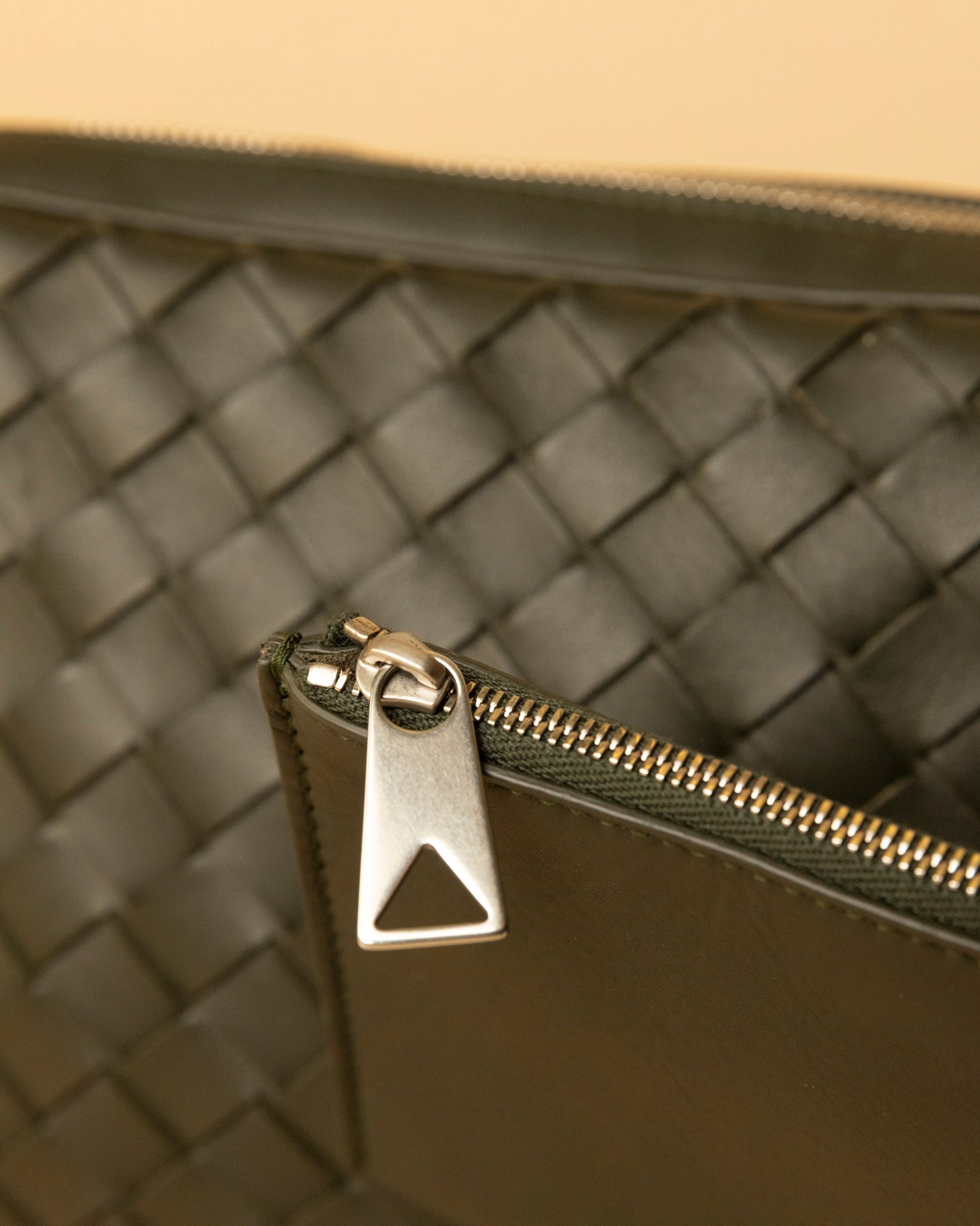 Bottega Veneta Document Case in Intrecciato Hydrology Calfskin (Bottega Green)